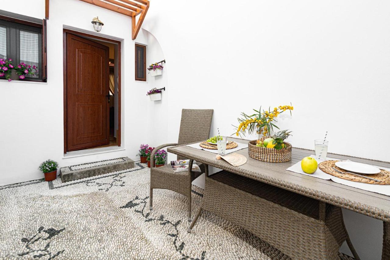 Villa Dafni - Lindos ภายนอก รูปภาพ
